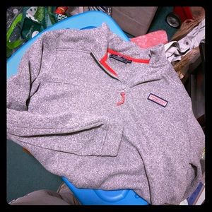 Men’s vineyard vine sweatshirt